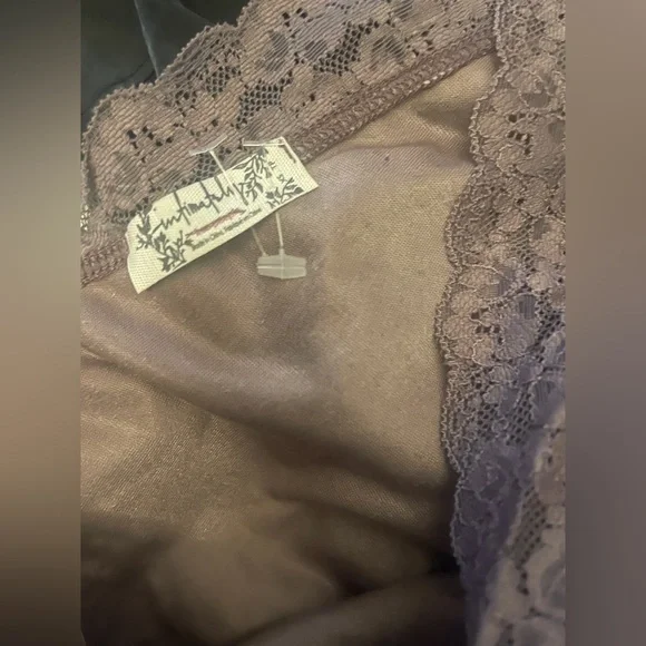 FREE PEOPLE NIGHT OWL BODYSUIT Purple Lace w/ Floral Embroidery Size XS NWOT - Picture 4 of 4